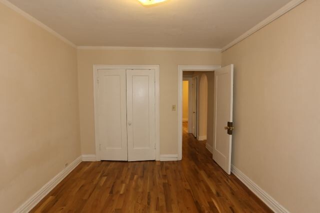 Building Photo - 430 W Roscoe St