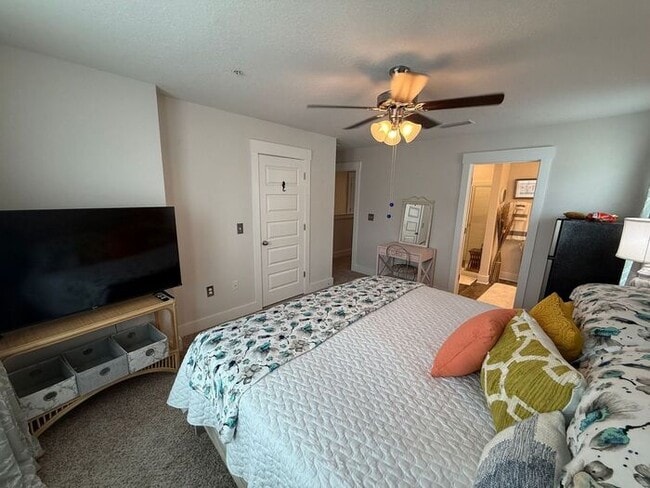 Building Photo - Pensacola - Admirals Quarters - 3 bedroom,...