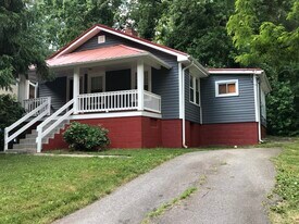 Building Photo - 66 Branning St