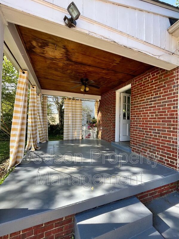 Building Photo - 7514 Woodman Rd
