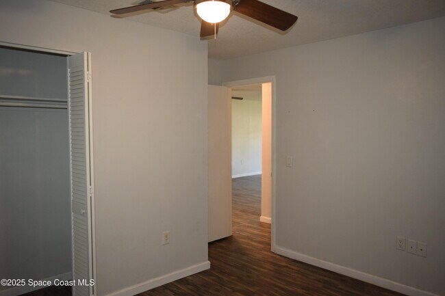 Building Photo - 1067 Ellen Ct