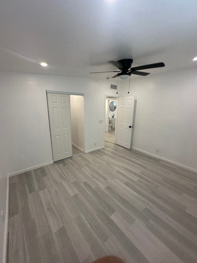 Building Photo - 44559 Palo Verde St