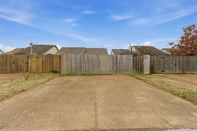 Building Photo - 6856 Wrigley Dr