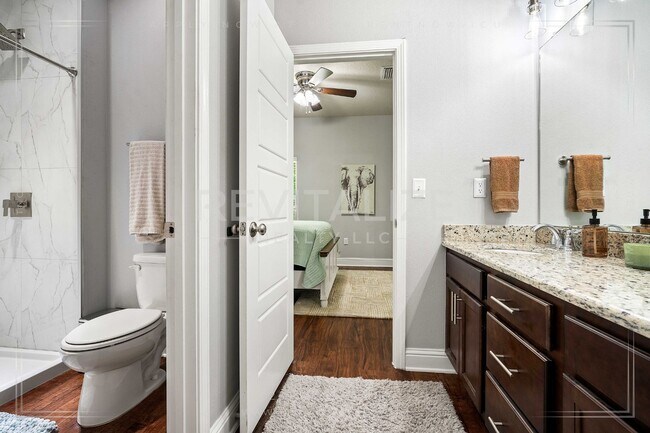Building Photo - Luxury Living with Private Heated Pool in ...