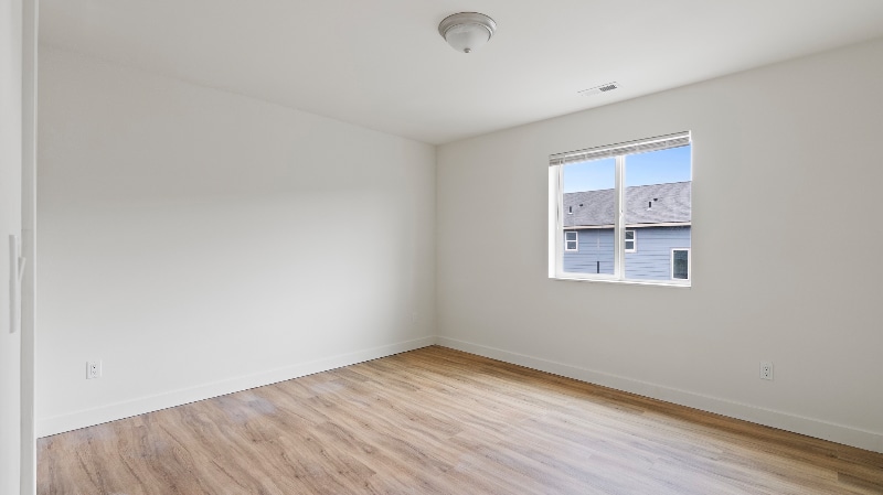 Building Photo - 2625 W Marina Dr