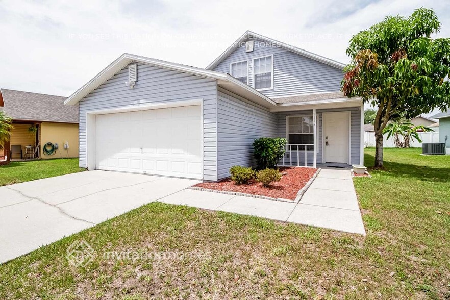 Building Photo - 9857 Red Clover Ave