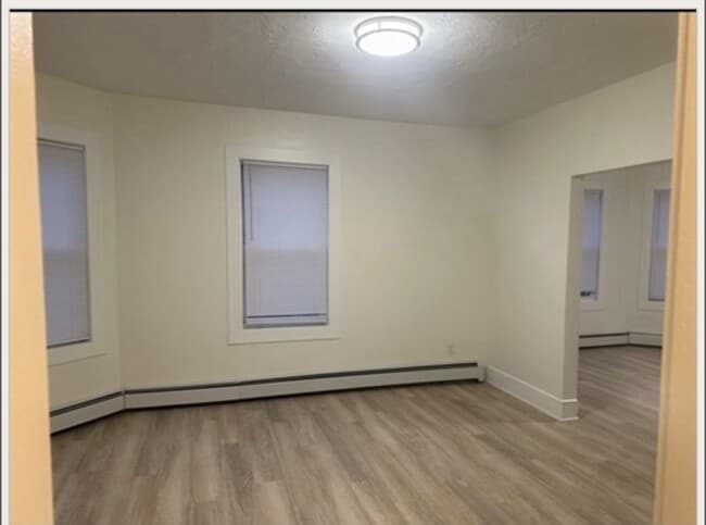 Building Photo - 11 High St