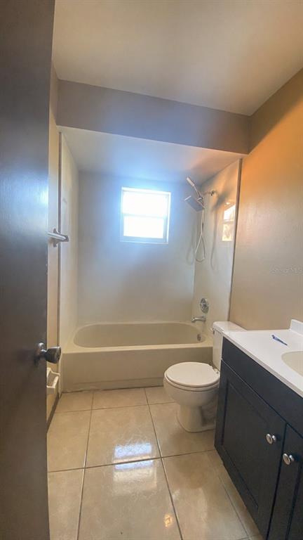 Building Photo - 5565 Telipa Dr
