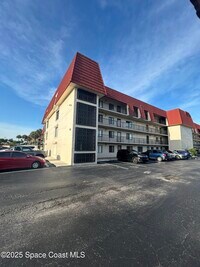 Building Photo - 720 S Brevard Ave