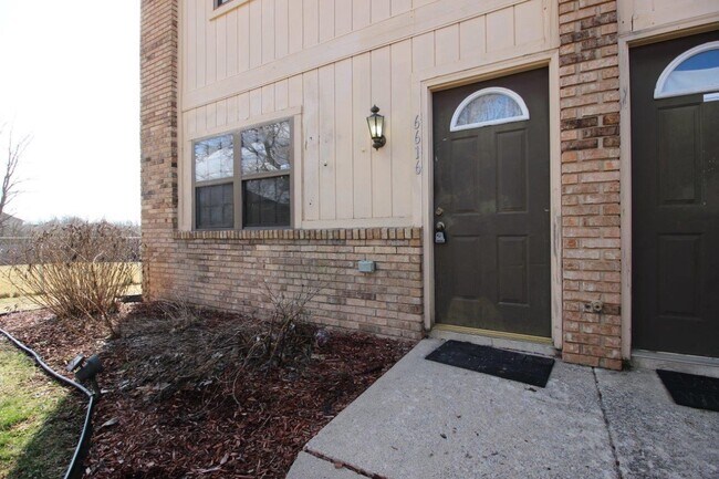 Building Photo - 6616 Barbara Jean Ct
