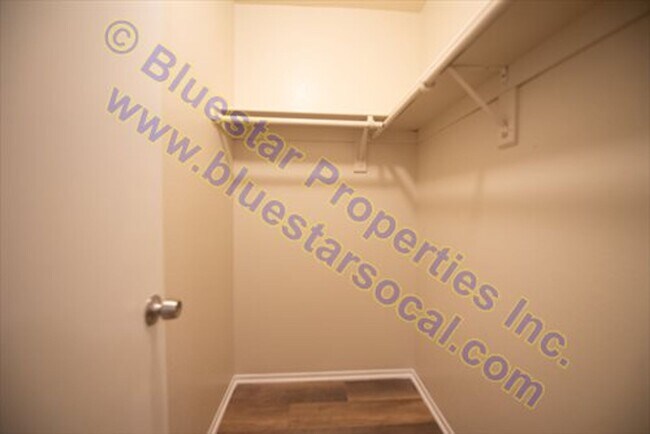 Building Photo - 20705 Thunderbird Rd