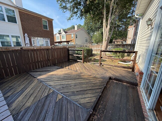 Building Photo - 131 Spoon Ct