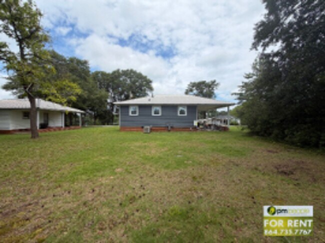 Building Photo - 119 Welborn Cir