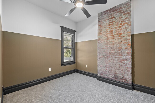 Building Photo - 4014 Porter St