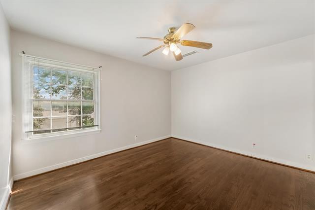 Building Photo - 5416 Winton St