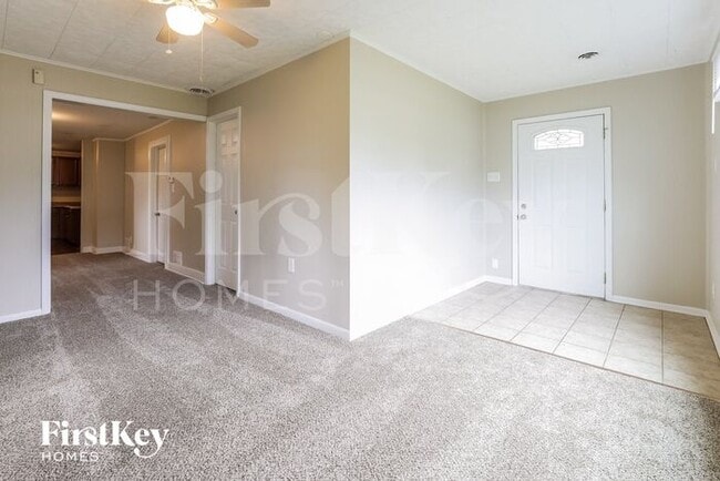 Building Photo - 1146 McMillen Ave