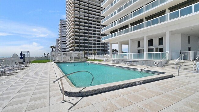 Building Photo - 3000 N Atlantic Ave