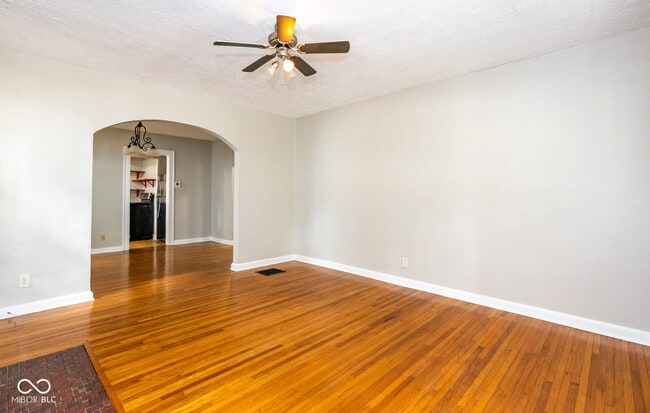 Building Photo - 5144 Winthrop Ave