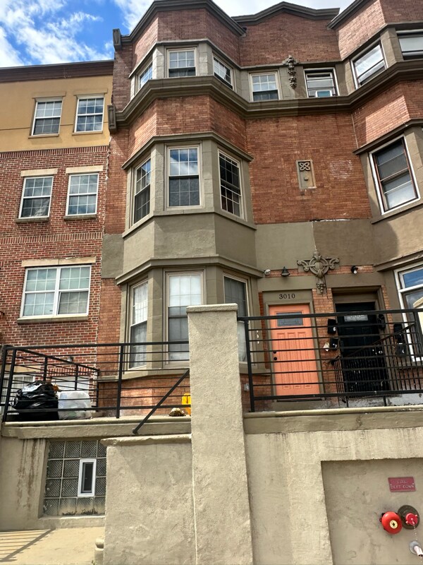 Building Photo - 3010 N Broad St
