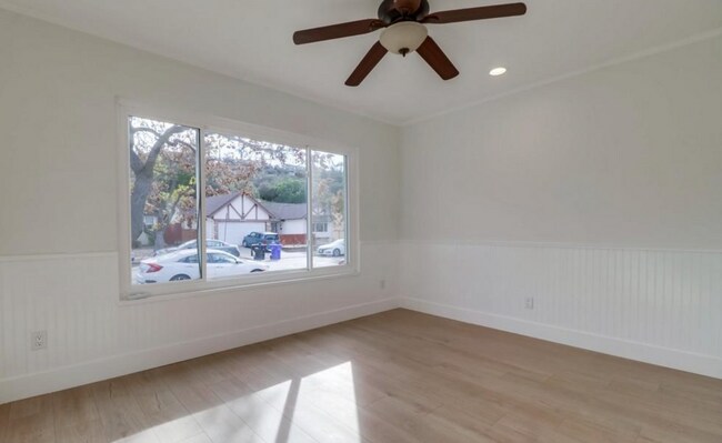 Building Photo - Beautiful upgraded home walking distance to SDSU