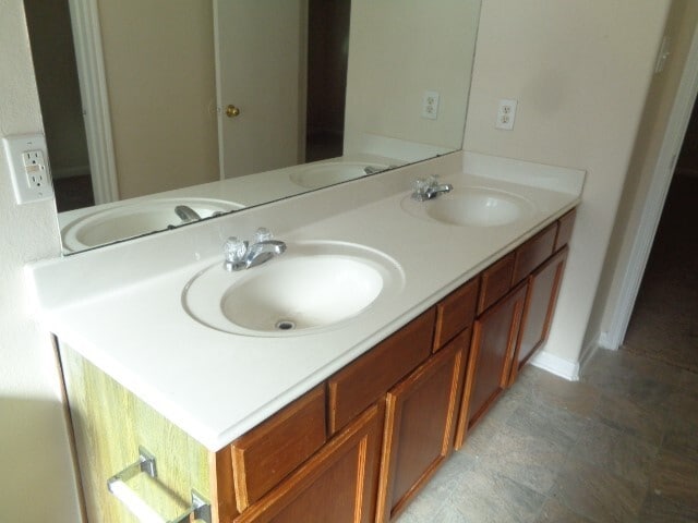 Building Photo - 13018 Kingston Point Ln