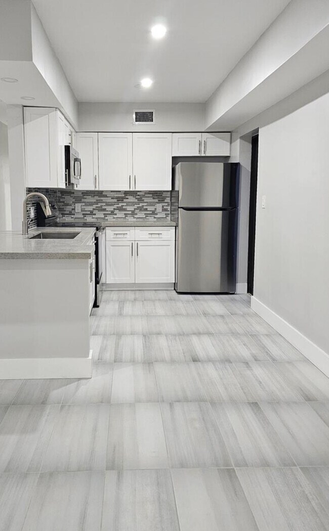 Building Photo - 1680 NW 128th St