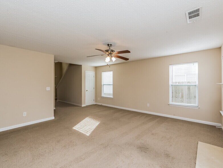 Building Photo - 1006 Rolling Meadows Rd