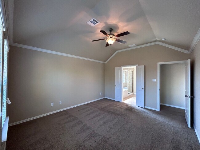 Building Photo - 2204 Tranquility Ln