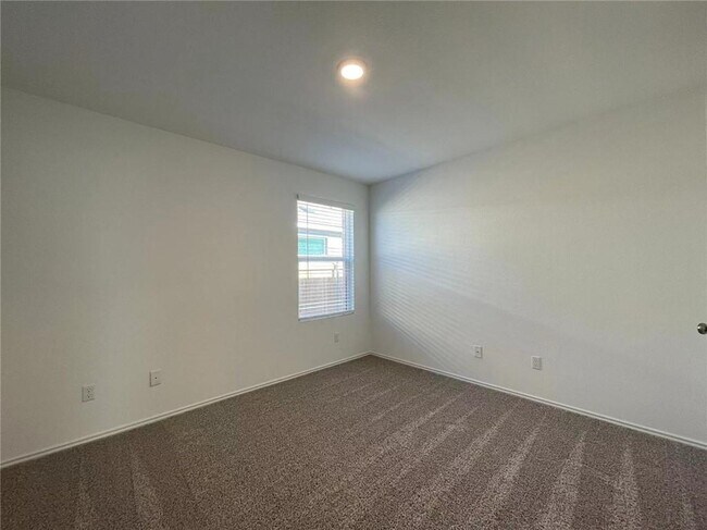 Building Photo - 216 Arnage Dr