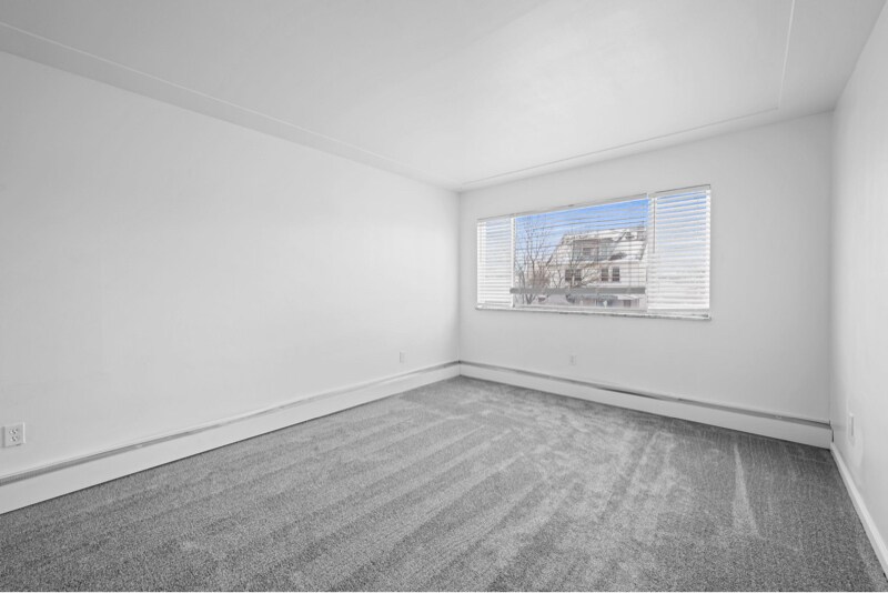 Building Photo - 14212 Leroy Ave