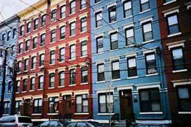 Primary Photo - 813 Park Ave