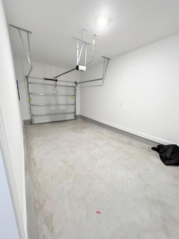 Building Photo - 10 Redbird Lp