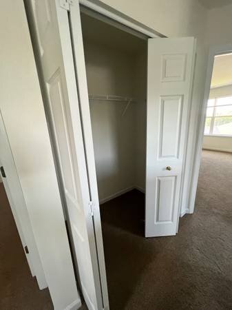 Building Photo - 885 Black Bear Dr