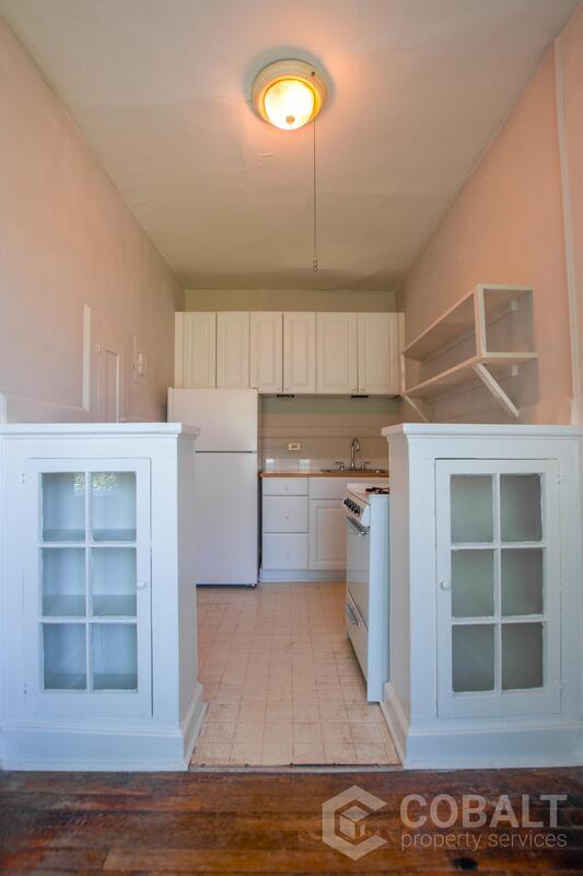Building Photo - 678 Somerset Terrace NE