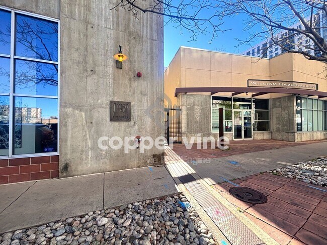 Building Photo - 1050 Cherokee St