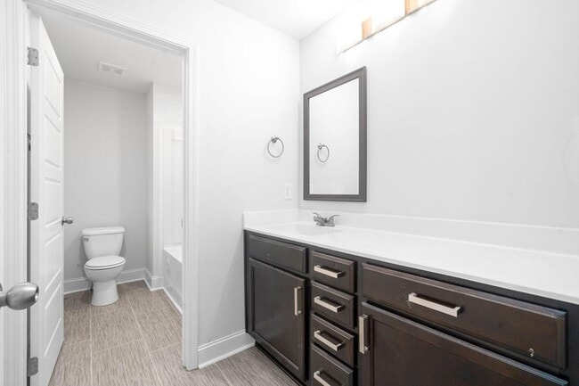 Building Photo - 1026 Cherry Acrs Dr