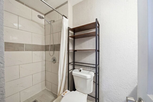 Building Photo - Charming Corner Lot Pool Home with Private Orchard Florida Living at Its Best – Pool, Privacy & P...