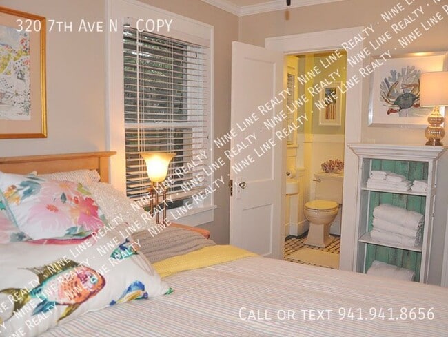 Building Photo - 320 7th Ave N