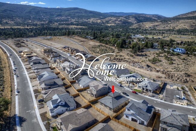 Building Photo - 262 Commodore Dr