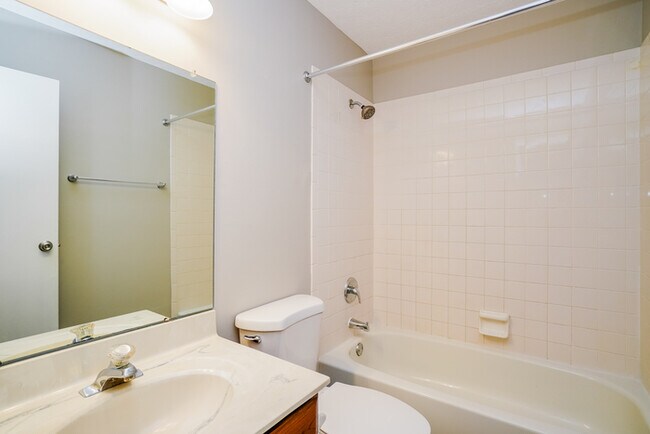 Building Photo - 7793 Cedar Ridge Dr