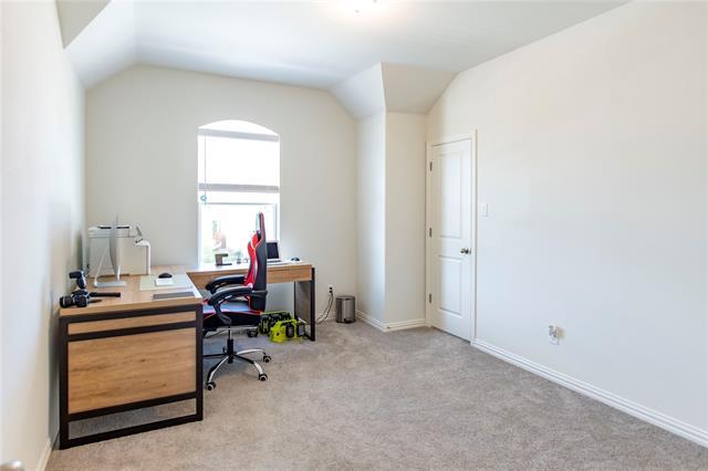Building Photo - 1217 Rosebay Dr