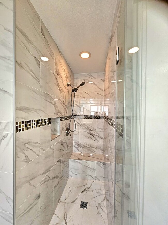 Building Photo - Beautiful Rental In Buena Park