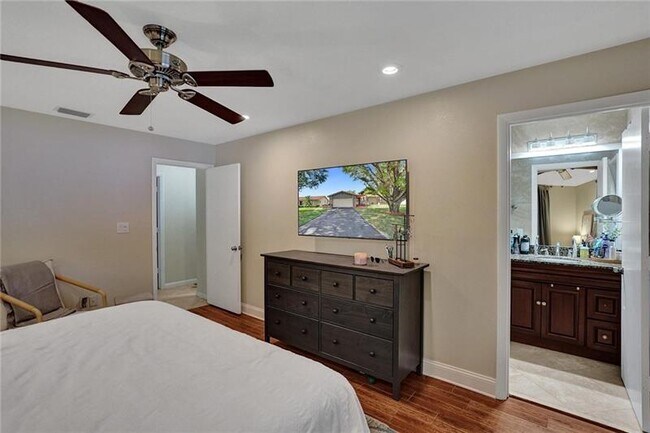 Building Photo - 9231 NW 17th St