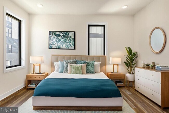 Building Photo - 2411 Kensington Ave