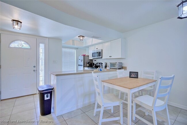 Building Photo - 4706 Mercado Dr