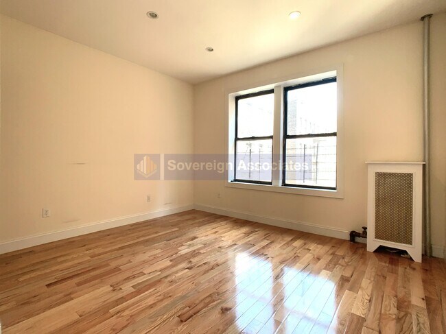 Building Photo - 270 Fort Washington Ave