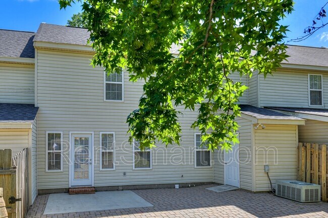 Building Photo - 324 Hornhead Dr