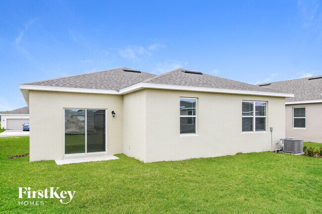 Building Photo - 1585 Isleta Lp