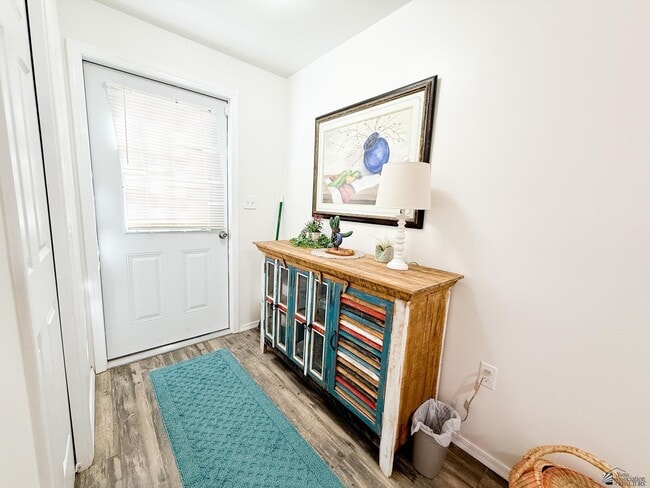 Building Photo - 13289 Onammi Ave