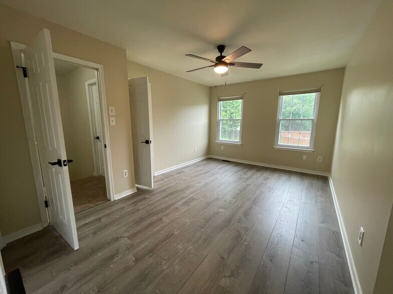 Building Photo - 11667 Timberly Waye